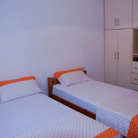 The Hill Apartment Sarandë Buitenkant foto