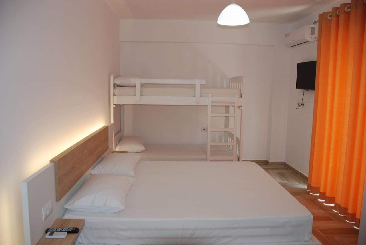 The Hill Apartment Sarandë Buitenkant foto