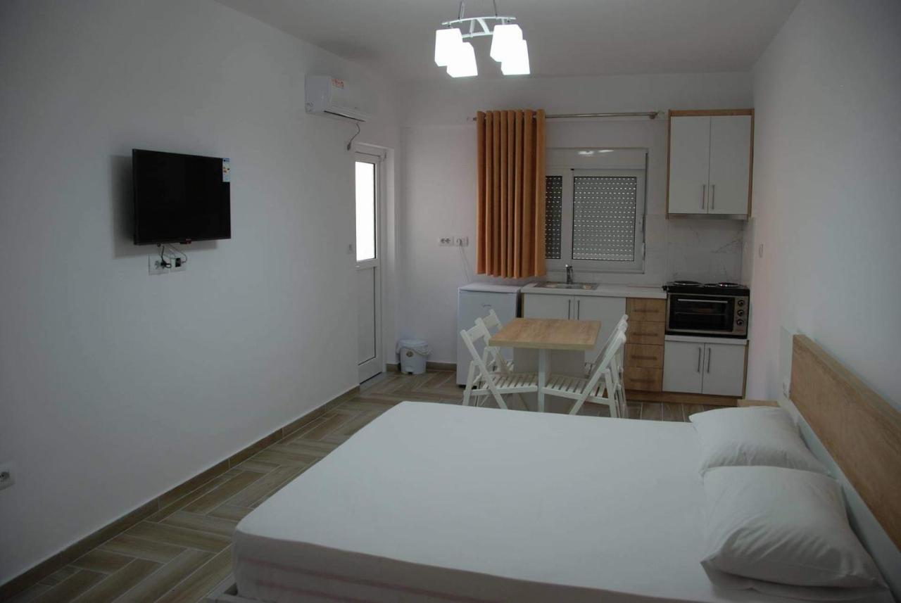 The Hill Apartment Sarandë Buitenkant foto
